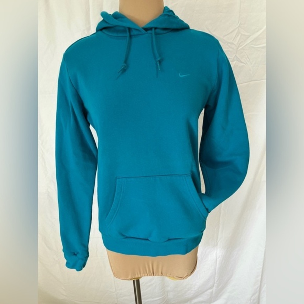 NWOT Nike women’s size L turquoise hoodie .